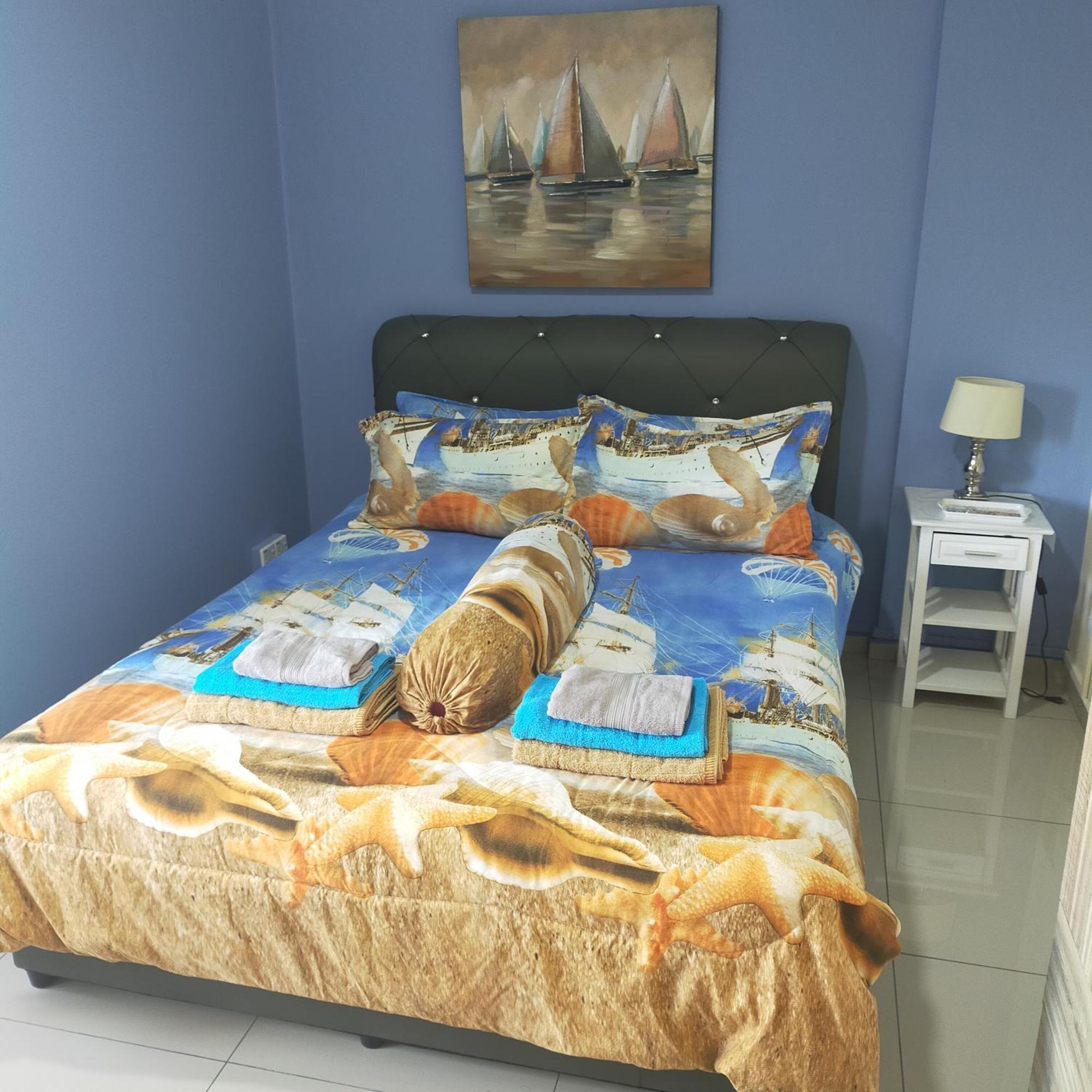 Relaxing Retreats At Cocobay Apartment
